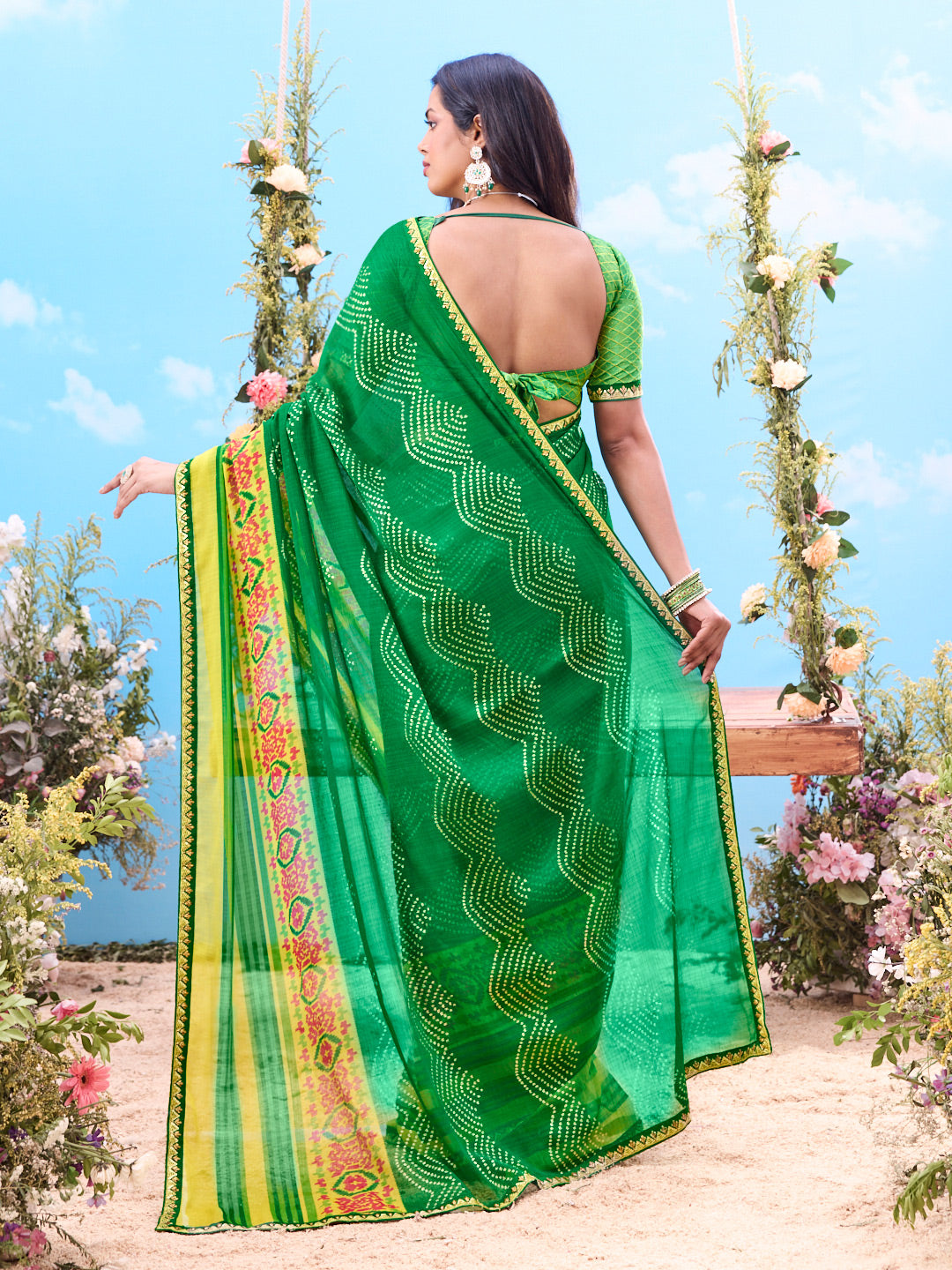 Laxmipati Jhula Green Chiffon Floral Printed Saree